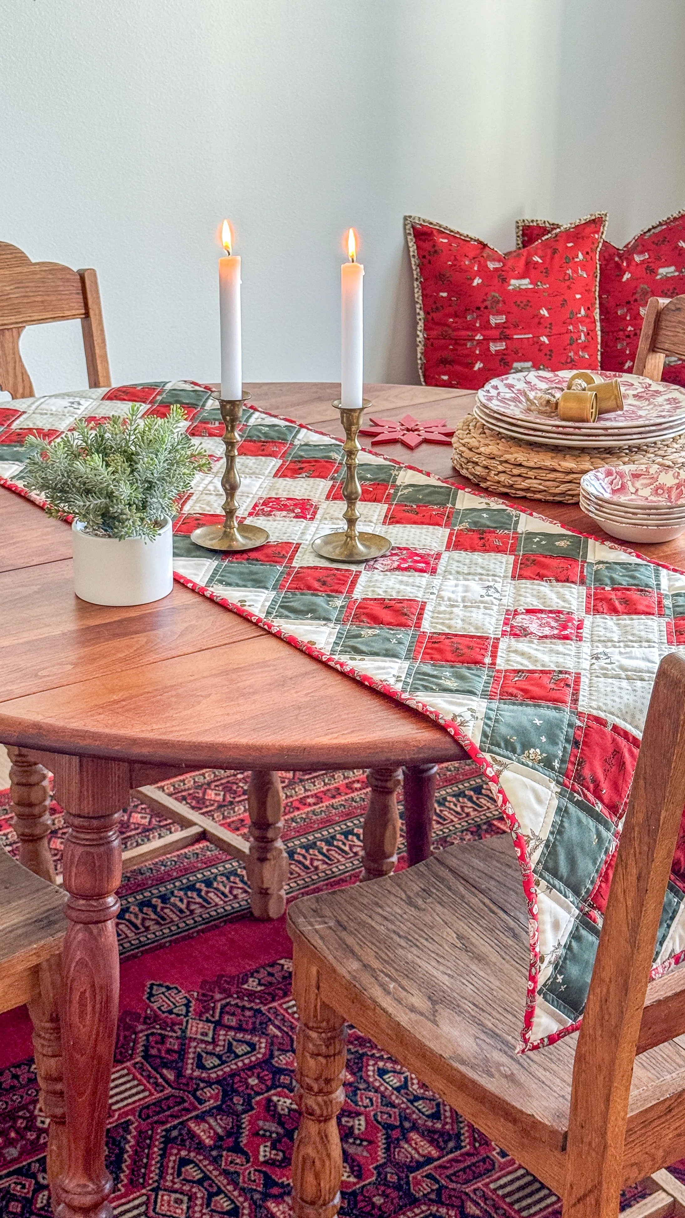 Homecoming Table Runner — Sharon Holland Designs